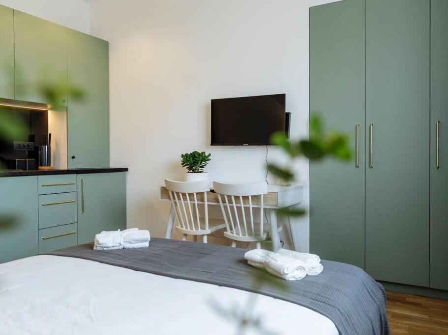 Beautiful Modern - Cismigiu Park - Netflix Apartment *