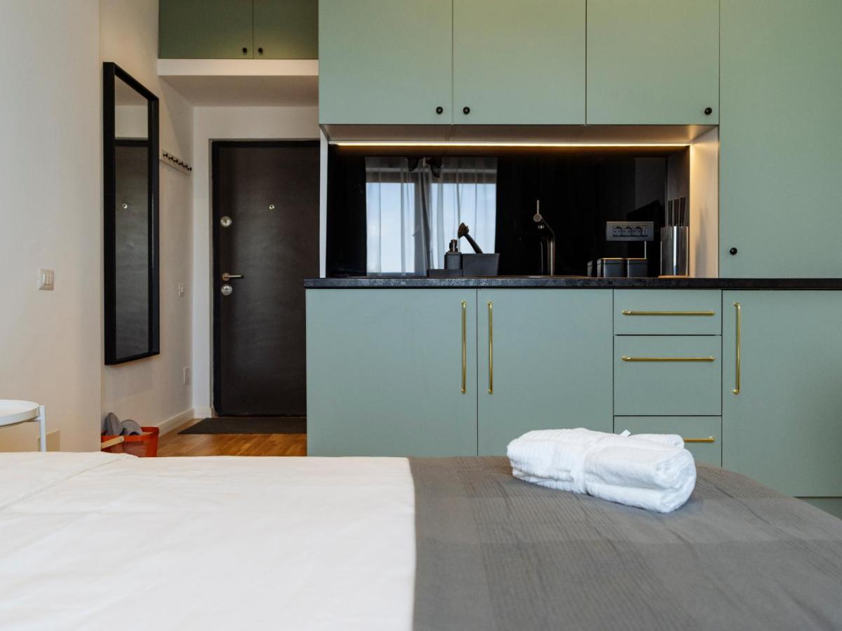 Beautiful Modern - Cismigiu Park - Netflix Apartment Bucharest